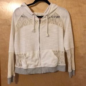 Zip-up lace white hoodie